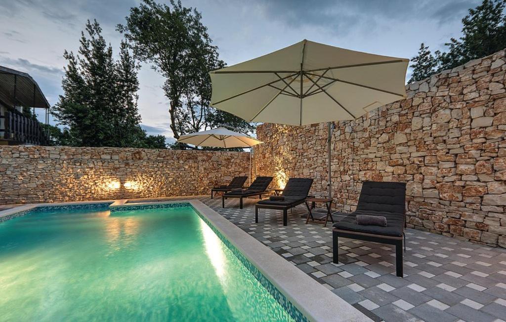 Holiday Home Ivan Peroj Bagian luar foto